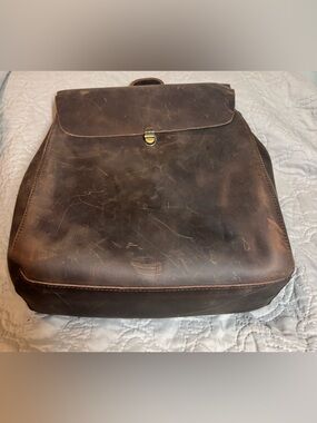 NWOT Touri Brown Worn-Look Leather Slim Backpack Adjustable Straps. Unisex